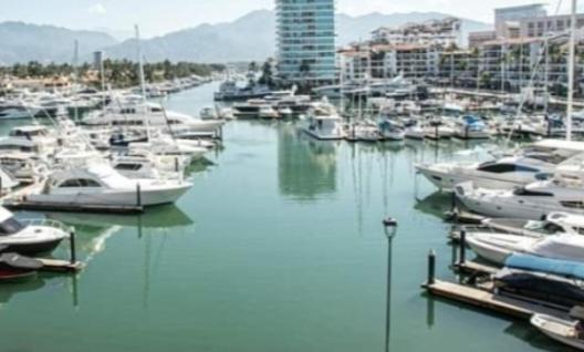 Avenida Paseo De La Marina 249, Marina Vallarta, 48335, Jal Пуерто Валярта Екстериор снимка