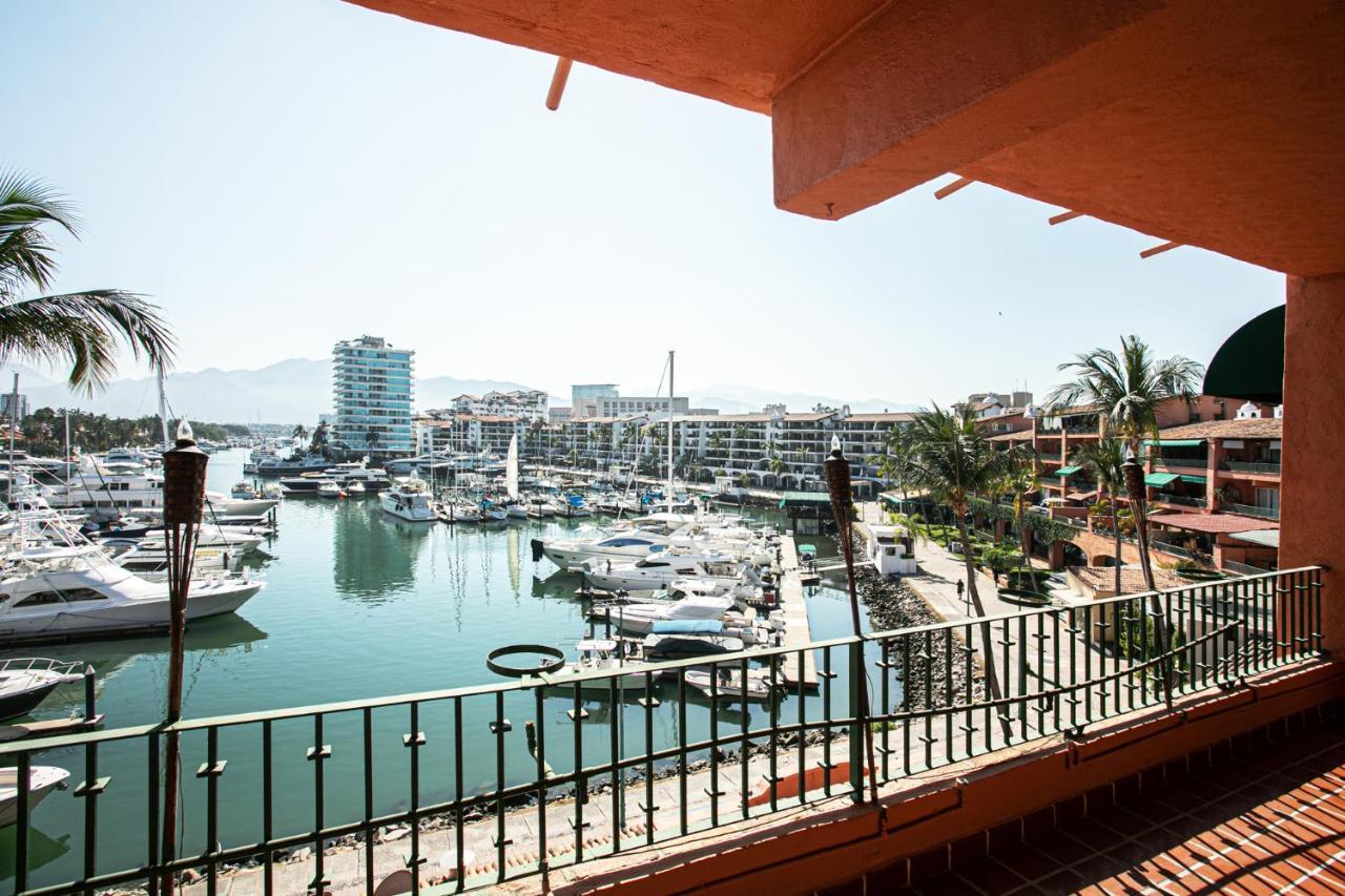 Avenida Paseo De La Marina 249, Marina Vallarta, 48335, Jal Пуерто Валярта Екстериор снимка