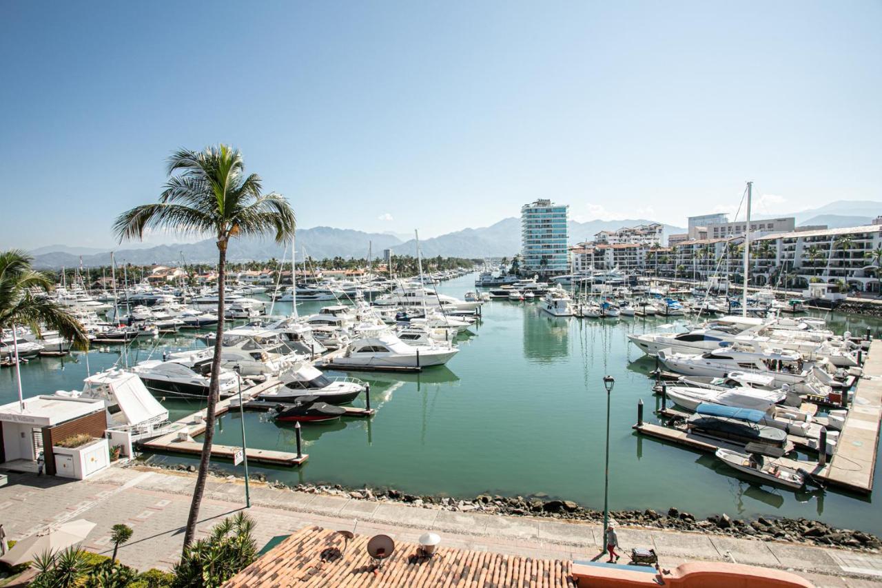Avenida Paseo De La Marina 249, Marina Vallarta, 48335, Jal Пуерто Валярта Екстериор снимка